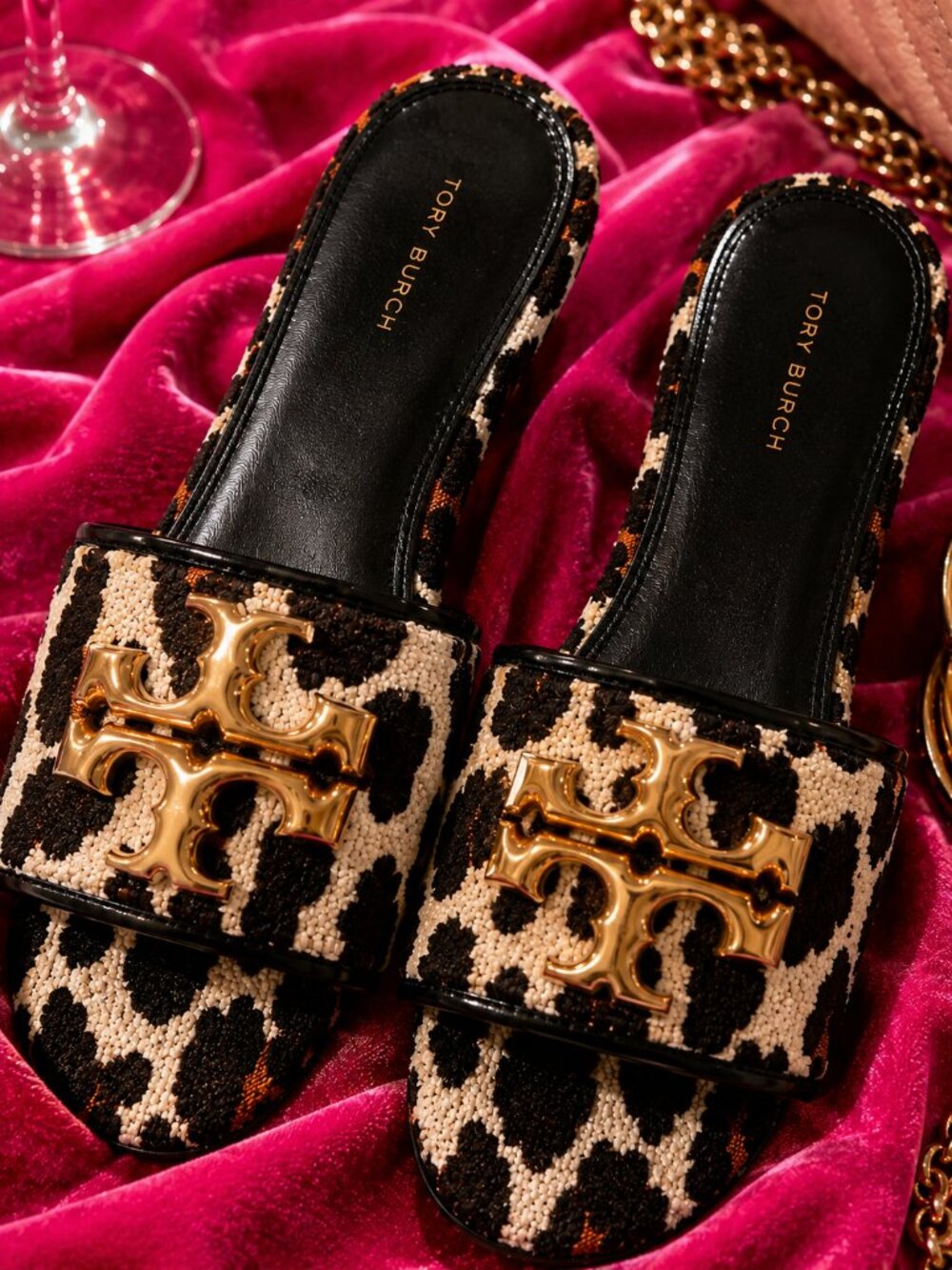 NEW and RARE Tory Burch Eleanor Leopard Print Gold Logo Slides